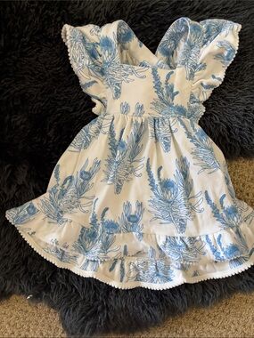 Kate quinn dress
